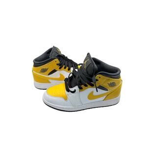 Nike Air Jordan 1 Mid GS‎ Size 4.5Y University Gold Black Yellow Rare 554725-170